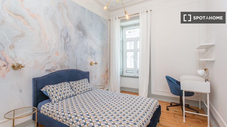 Double room Lisbon, 6 beds — photo 15
