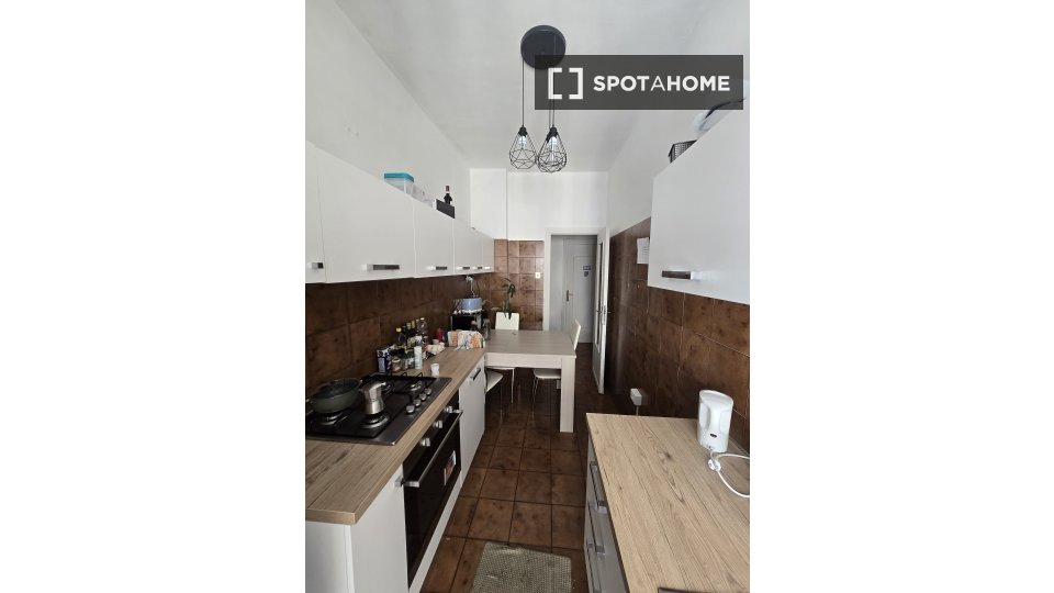 Double room Rome, 1 bed, 90m² — photo 4