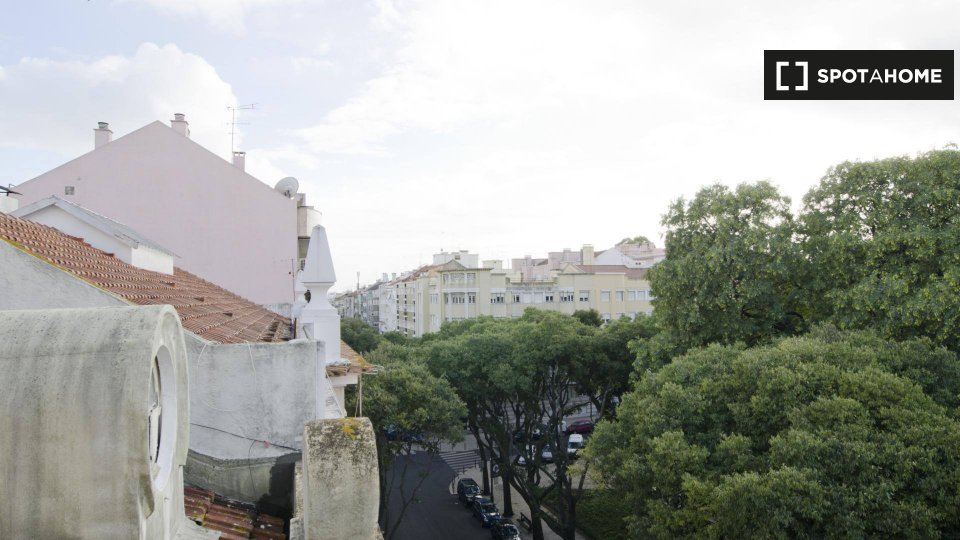 Double room Lisbon, 4 beds — photo 30
