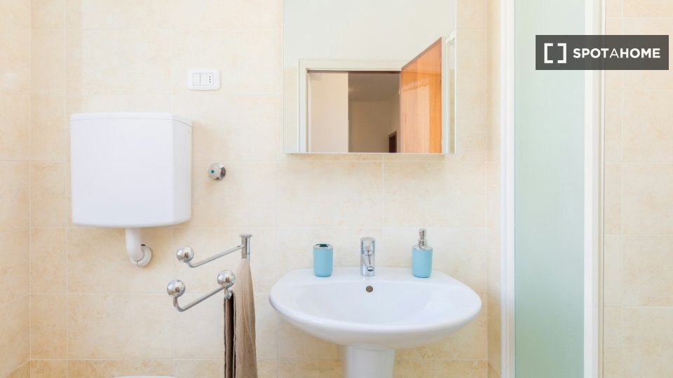 Double room Trento, 3 beds — photo 8