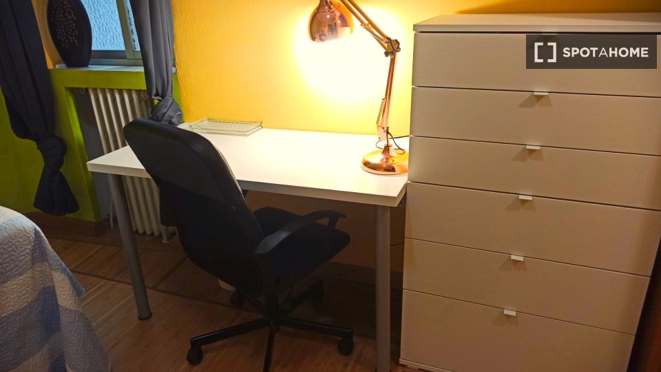 Double room Madrid, 6 beds, 300m² — photo 10