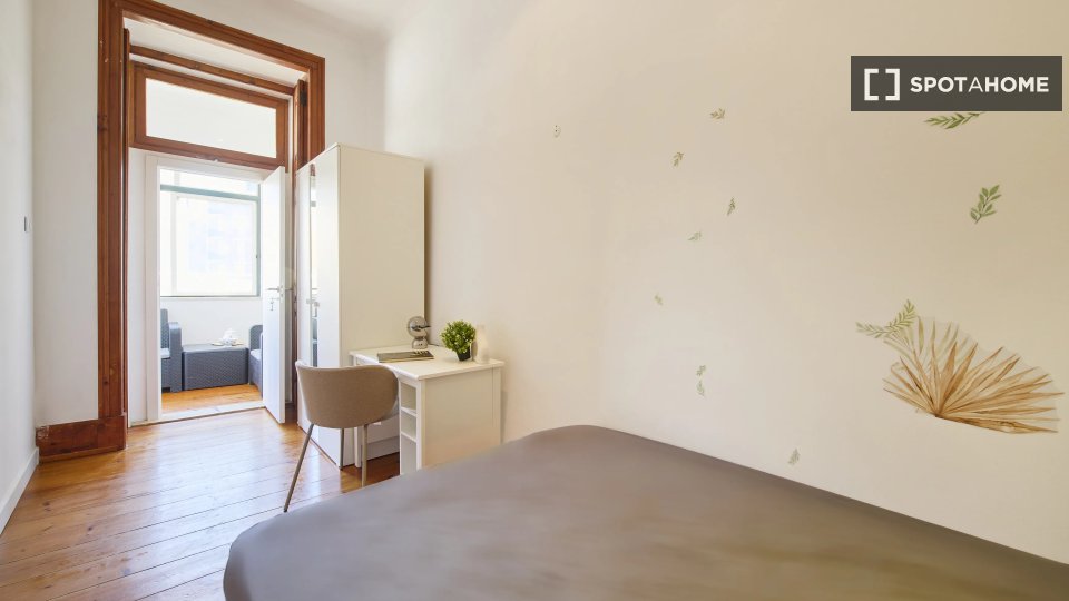 Double room Lisbon, 7 beds — photo 1