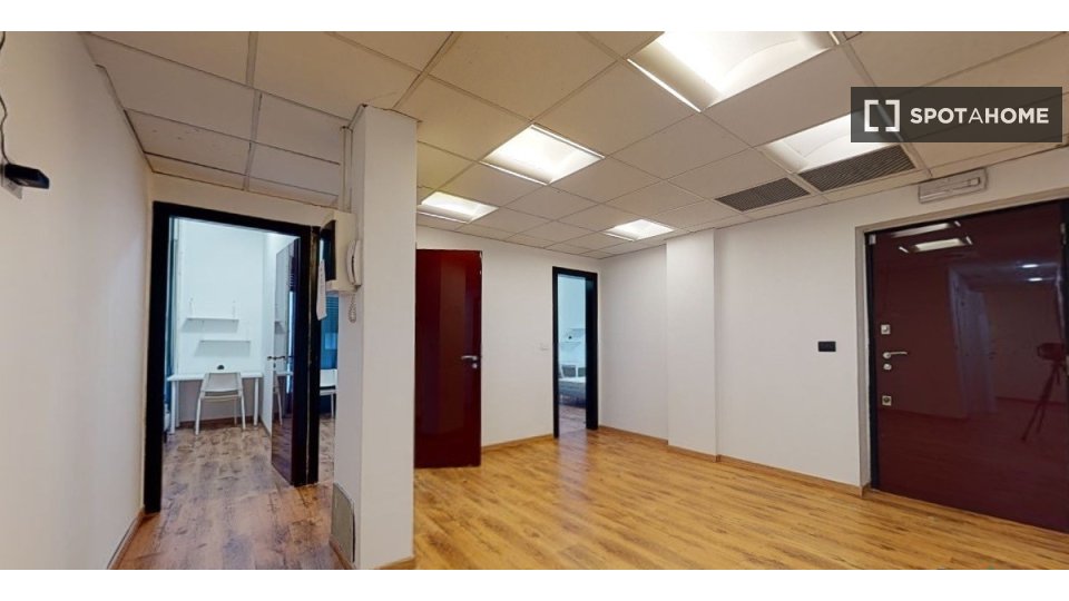 Double room Milan, 8 beds, 200m² — photo 8