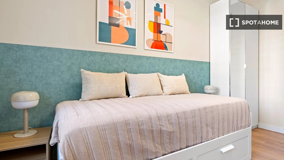 Double room Lisbon, 5 beds — photo 2