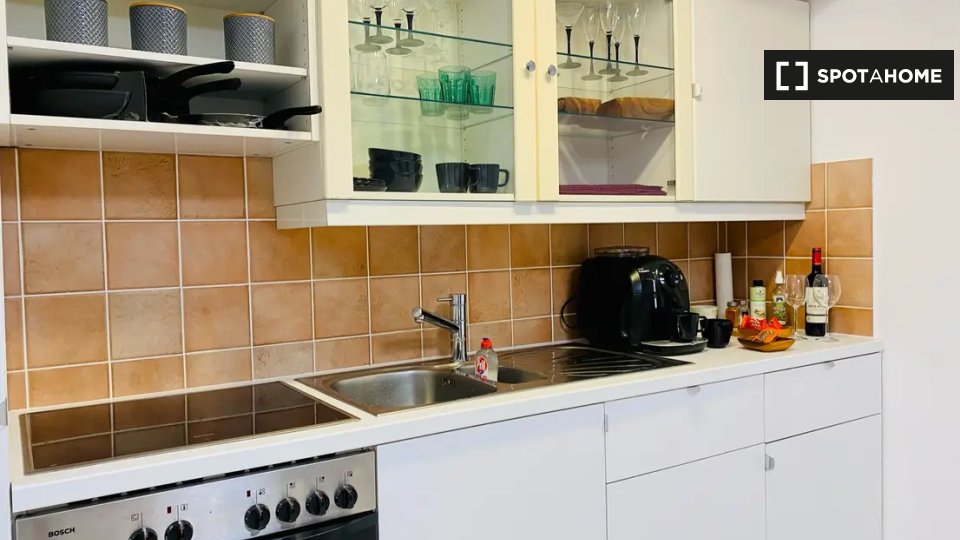 Apartment Hamburg, 2 beds, 94m² — photo 8
