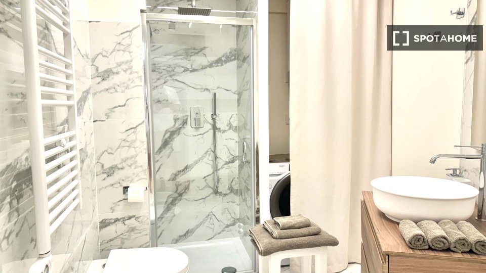 Apartment Turin, 1 bed — photo 8