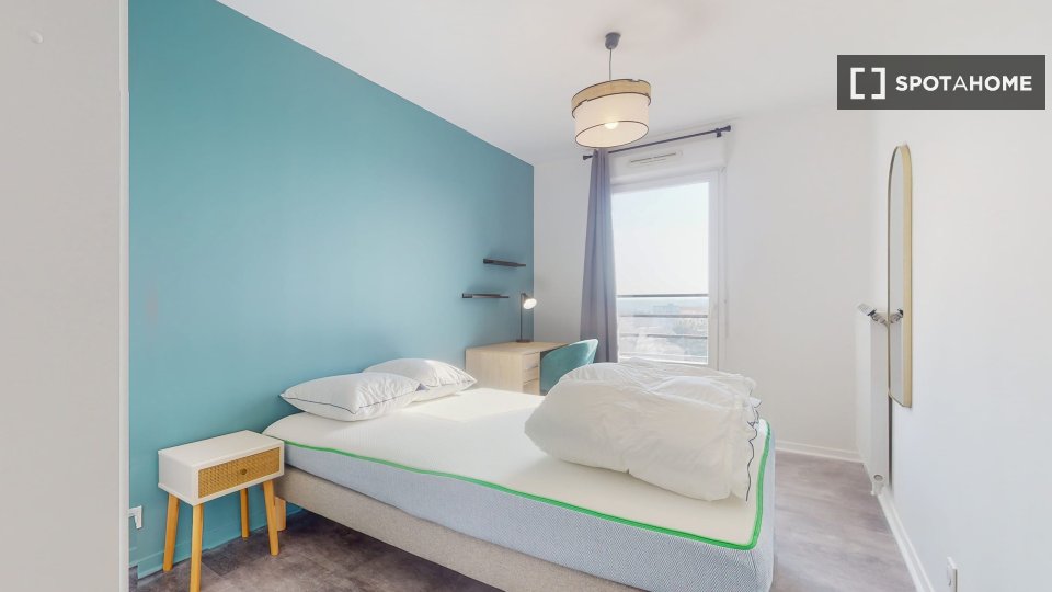 Double room Paris, 4 beds — photo 1