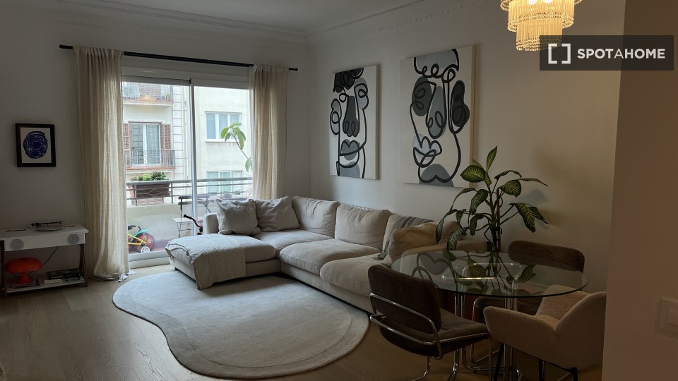 Apartment Barcelona, 2 beds, 80m² — photo 10