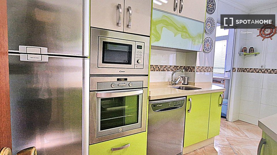 Double room Malaga, 5 beds, 140m² — photo 12