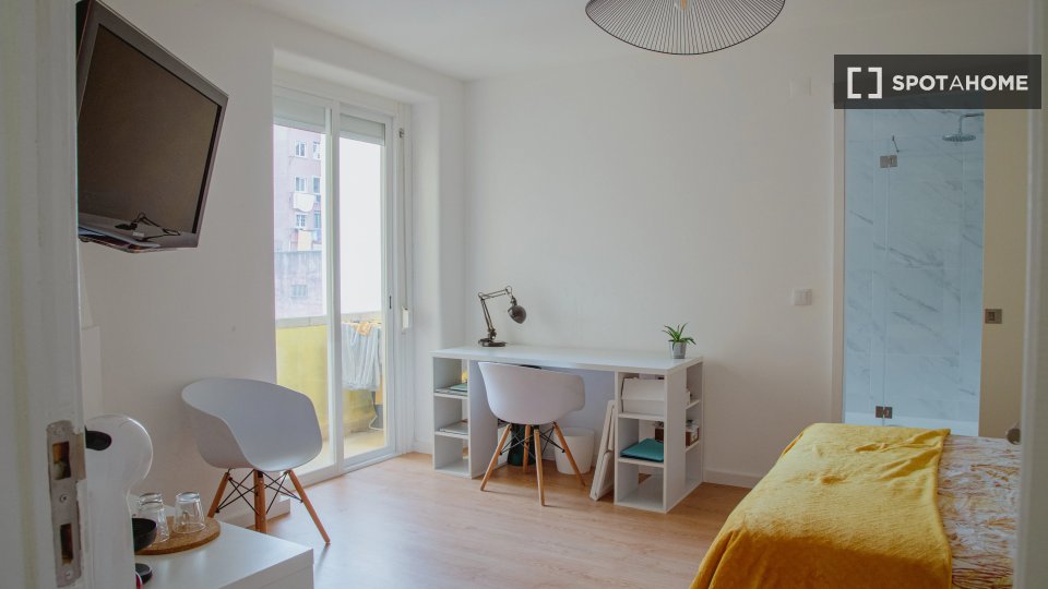 Double room Lisbon, 6 beds — photo 10