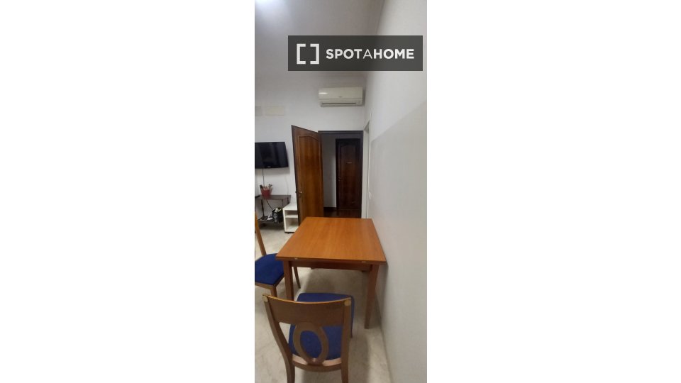 Double room Rome, 4 beds — photo 3