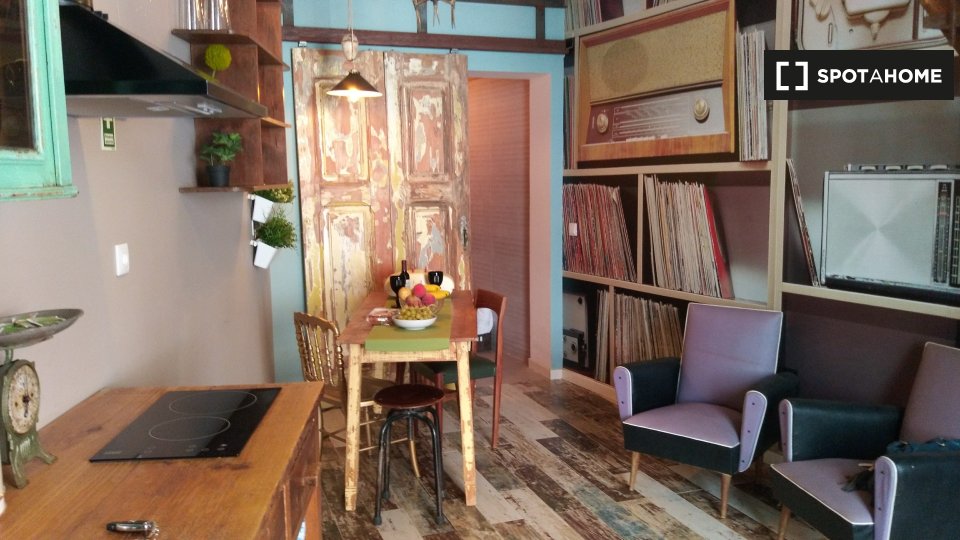Apartment Lisbon, 2 beds, 60m² — photo 19