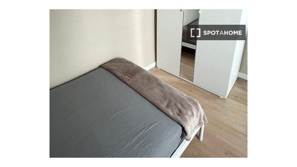 Habitación en piso compartido en alquiler en Elche, Alicante