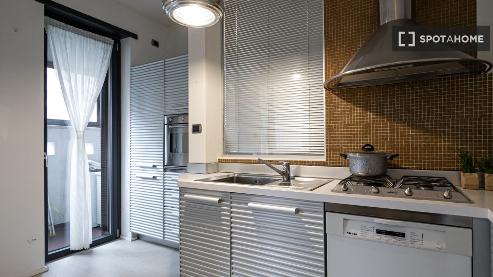 Apartment Milan, 2 beds, 117m² — photo 4