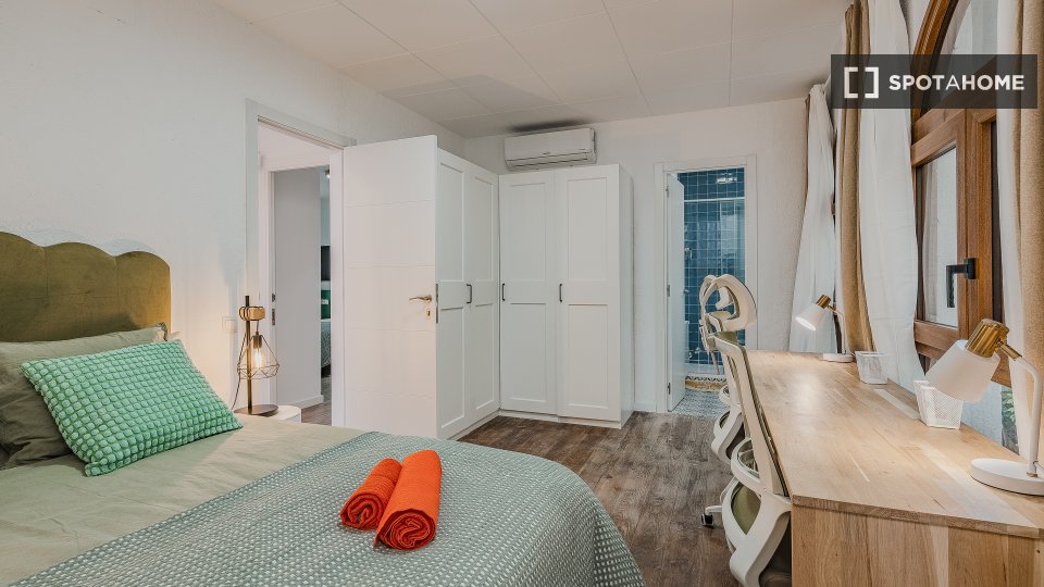 Double room Barcelona, 6 beds, 227m² — photo 60