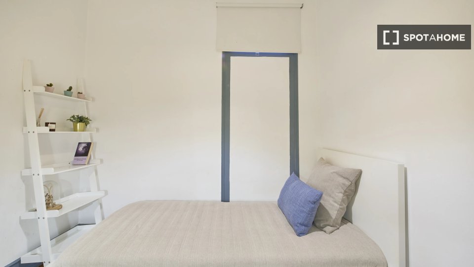 Double room Lisbon, 4 beds — photo 4
