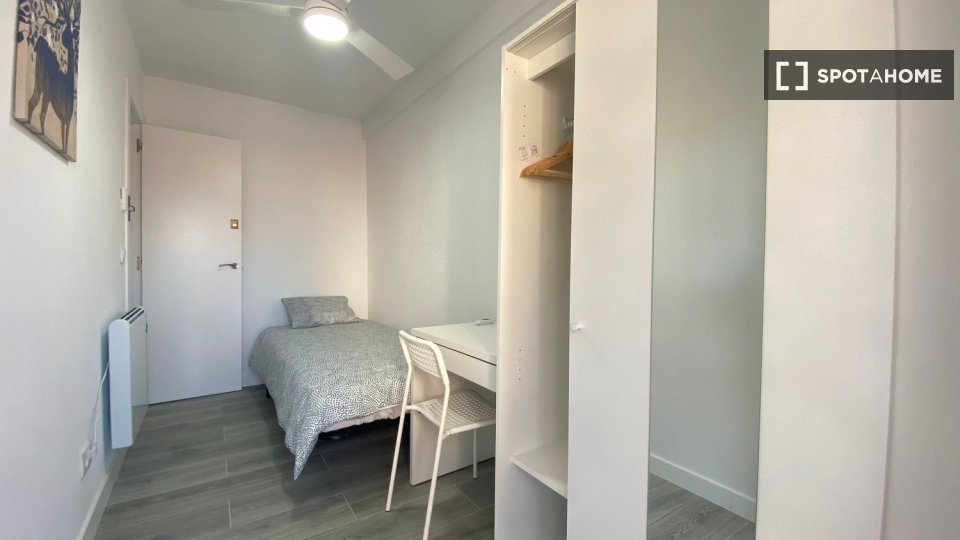 Double room Madrid, 7 beds — photo 6