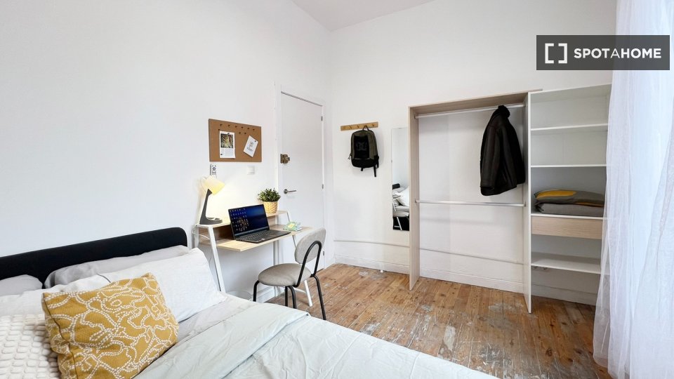 Double room Madrid, 6 beds — photo 2