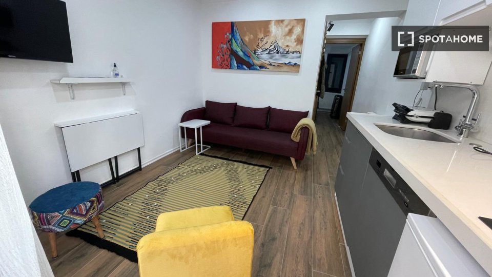 Apartment with air conditioning