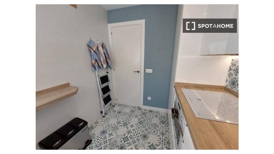 Double room Madrid, 3 beds — photo 2