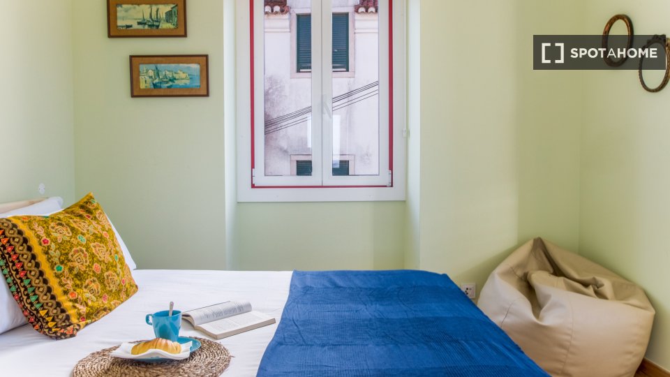 Apartment Lisbon, 2 beds — photo 15