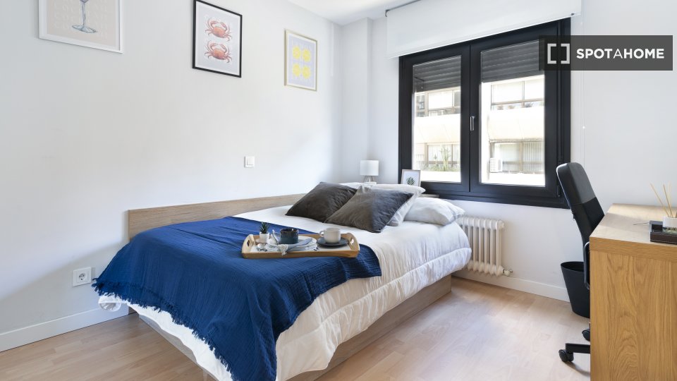 Double room Madrid, 6 beds, 150m² — photo 11