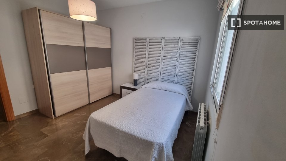 Apartment Granada, 3 beds, 180m² — photo 15