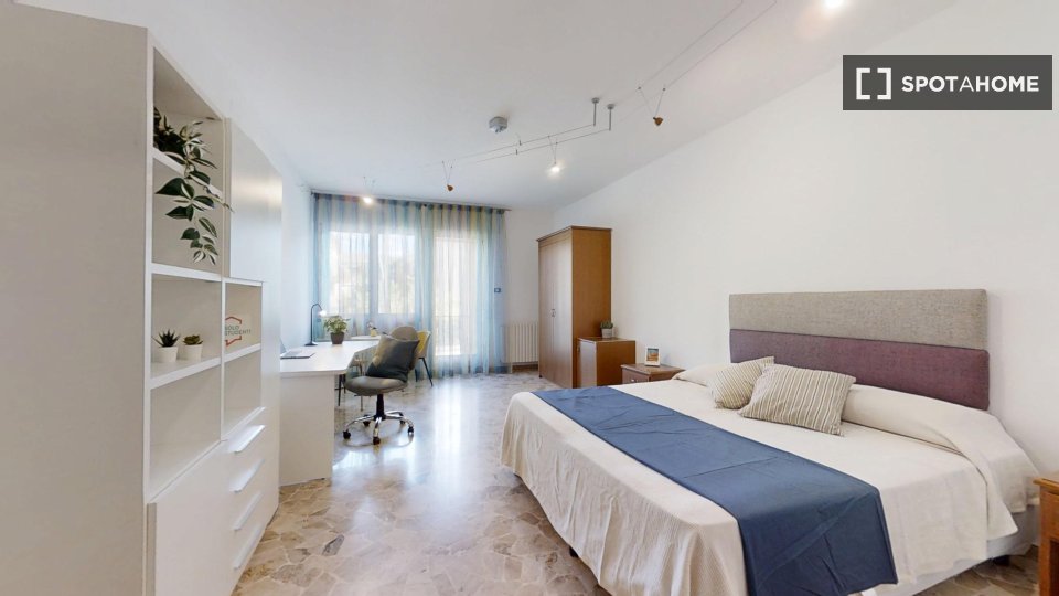 Double room Padua, 3 beds — photo 13