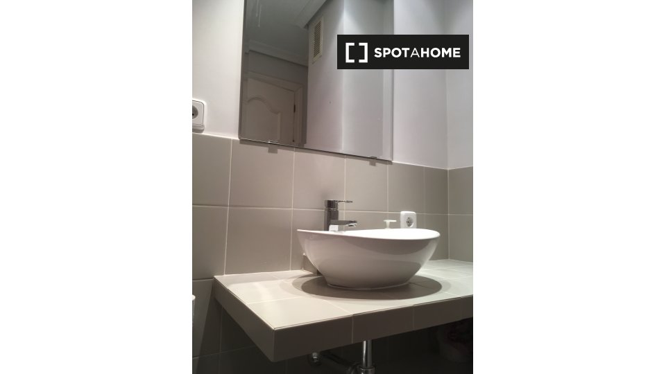 Apartment Madrid, 1 bed, 50m² — photo 11