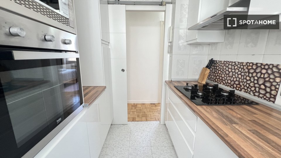 Apartment Madrid, 2 beds — photo 14