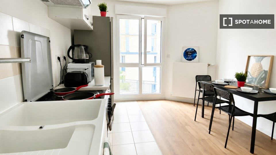 Chambre double Paris, 4 chambres — photo 31