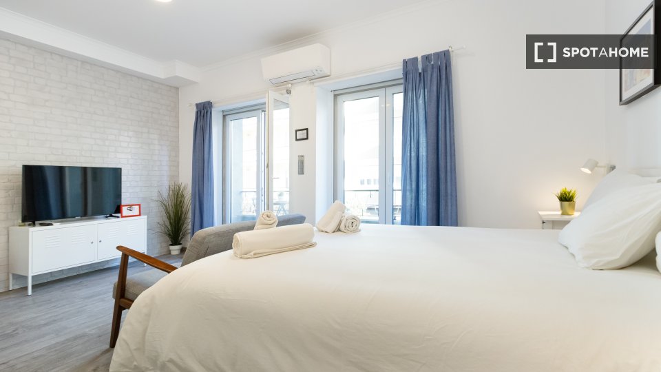 Apartment mono Lisbon, 25m² — photo 16