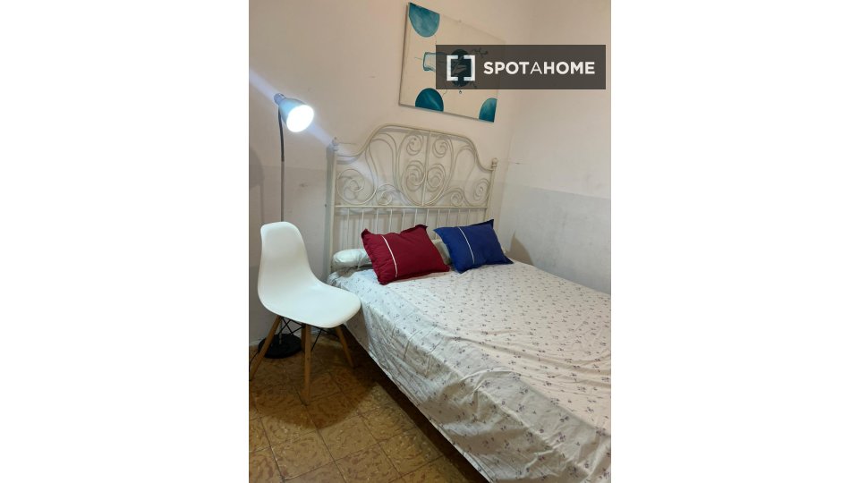 Double room Barcelona, 3 beds, 150m² — photo 48