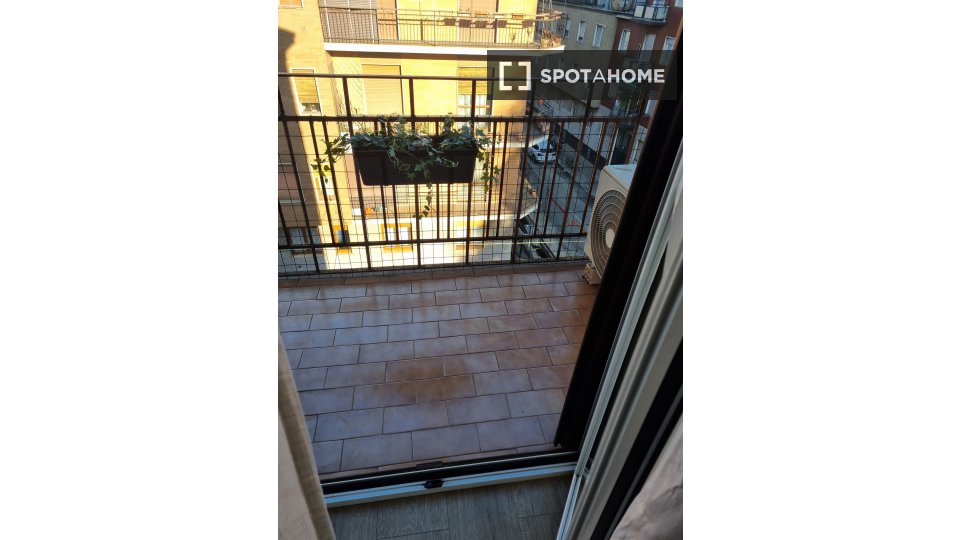 Apartment Milan, 1 bed, 42m² — photo 3