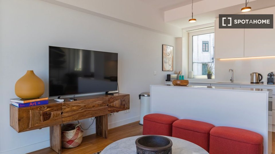 Apartment Lisbon, 3 beds — photo 11