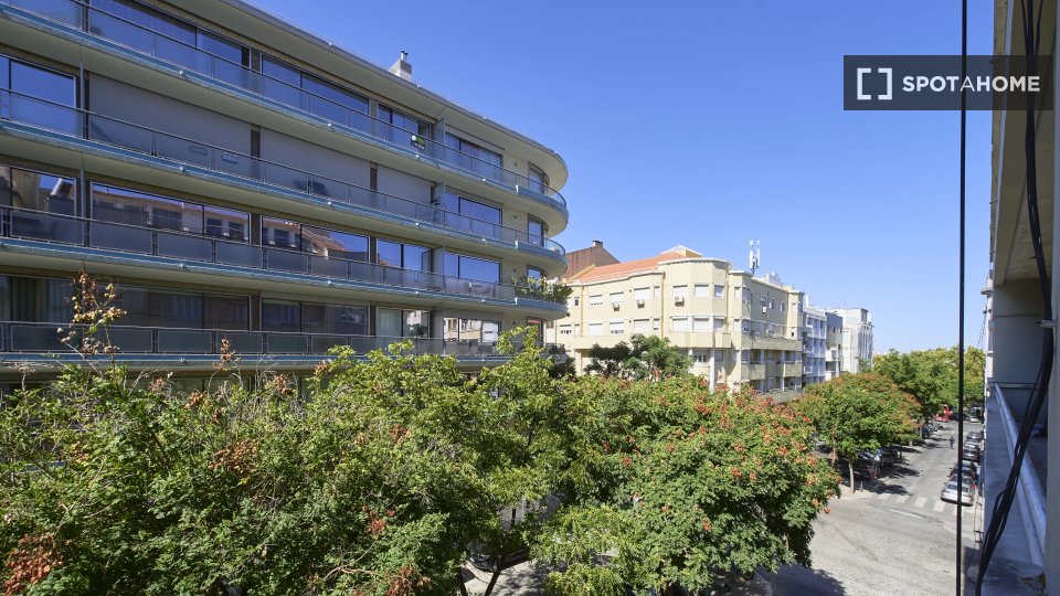 Double room Lisbon, 9 beds — photo 9