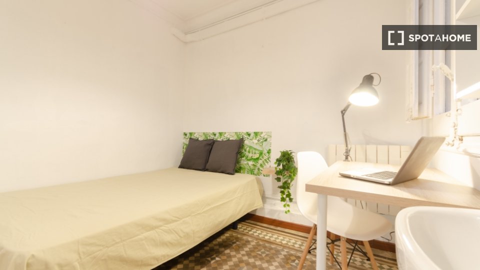 Habitación doble Barcelona, 7 habitaciones, 150m² — foto 5