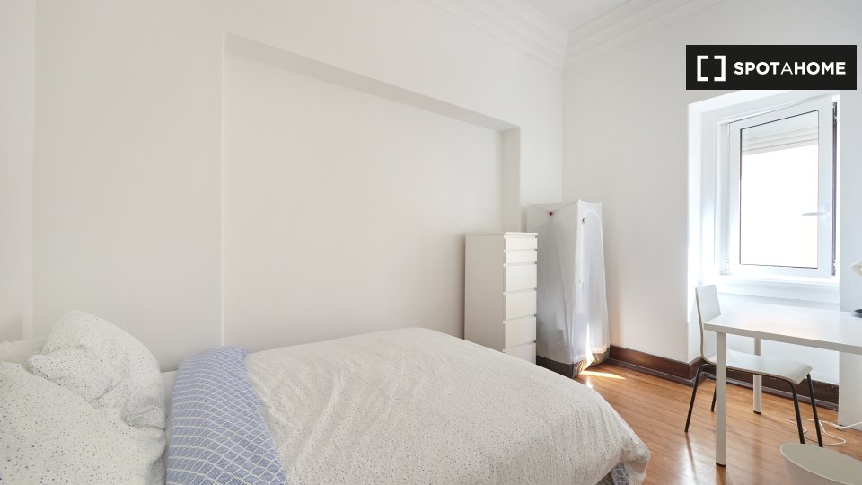Double room Lisbon, 9 beds — photo 2