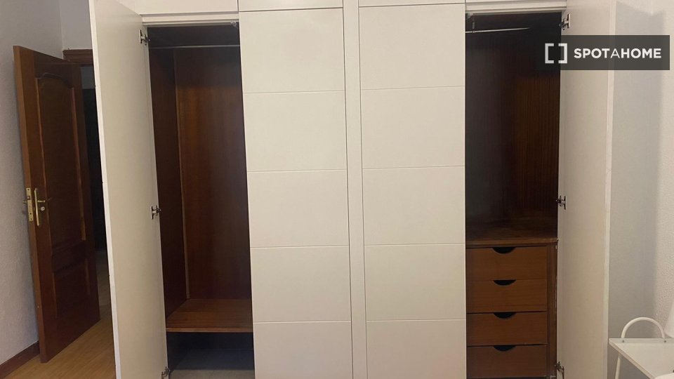 Double room Madrid, 6 beds — photo 5