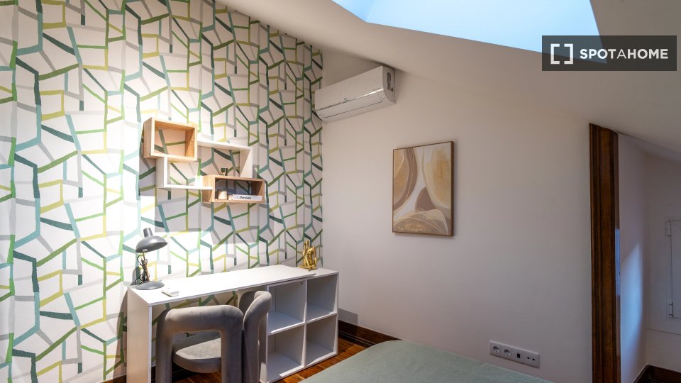 Double room Lisbon, 9 beds — photo 11