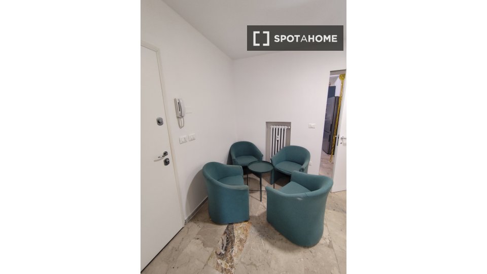 Double room Bologna, 10 beds, 232m² — photo 14