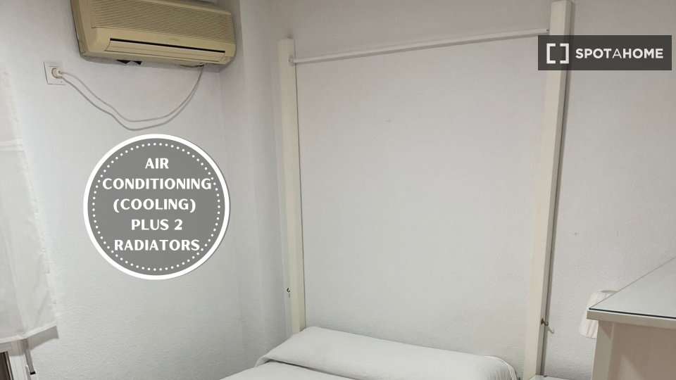 Double room Madrid, 4 beds, 90m² — photo 28