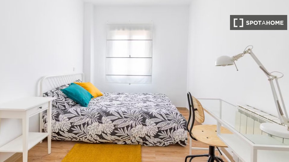 Double room Madrid, 4 beds — photo 23