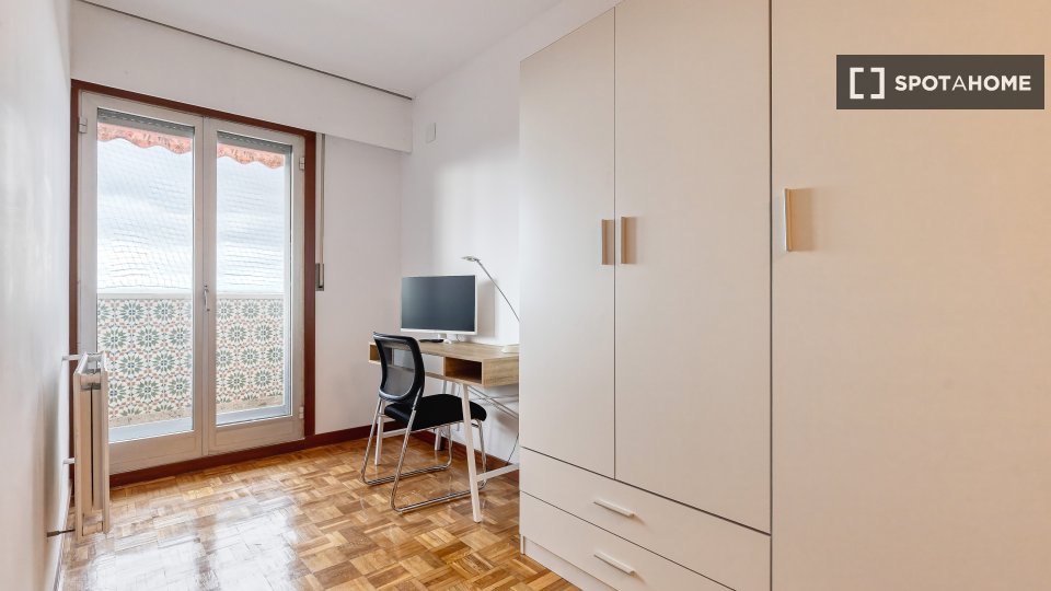 Habitación en piso compartido en alquiler en Pilar, Madrid