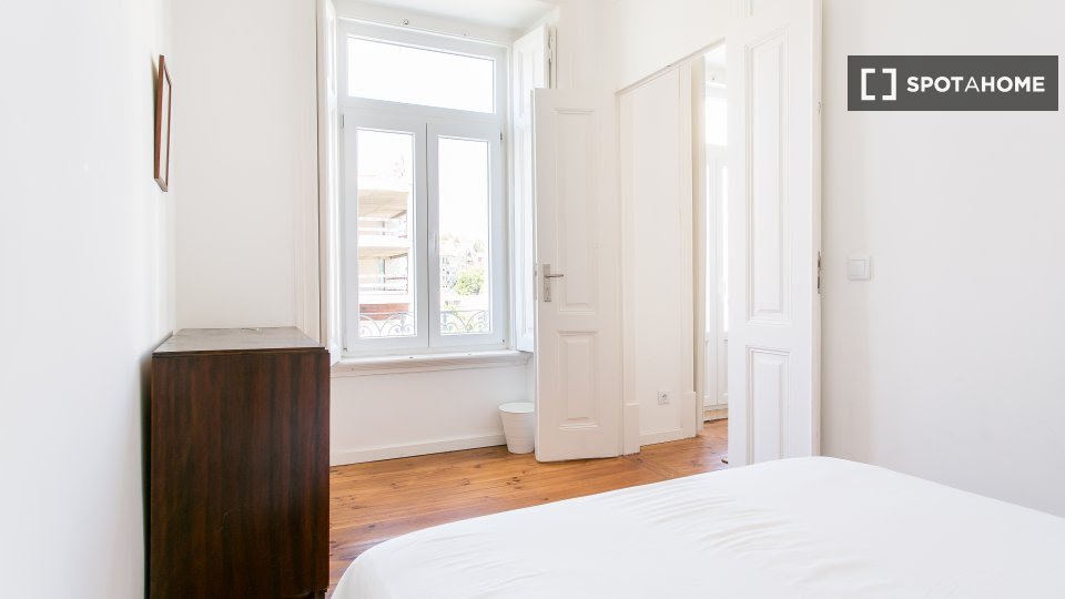 Double room Lisbon, 8 beds — photo 11