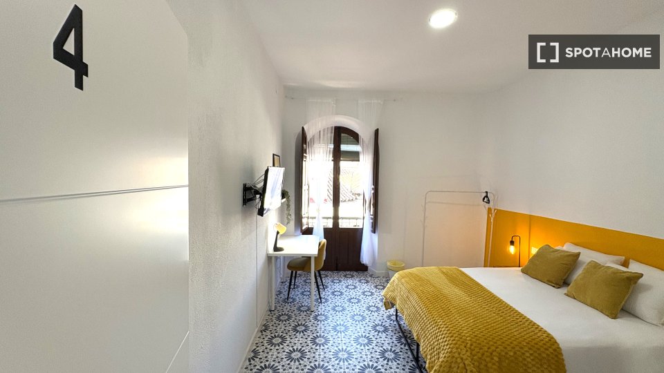 Double room Granada, 6 beds — photo 5