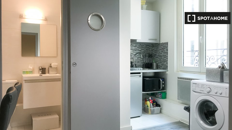 Apartment Paris, 1 bed, 18m² — photo 16