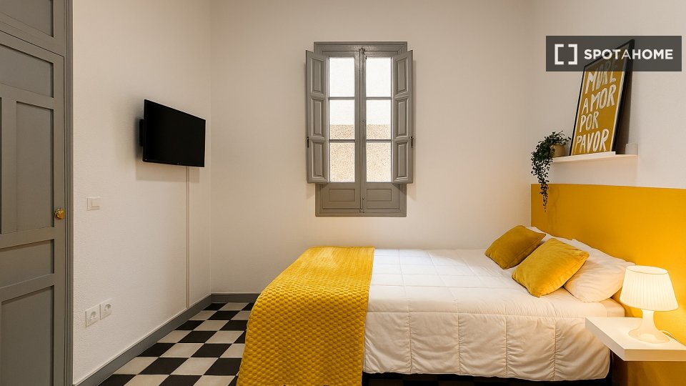 Double room Granada, 6 beds, 160m² — photo 9