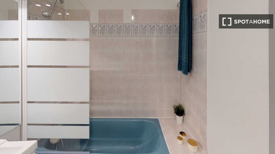 Double room Toulouse, 4 beds, 80m² — photo 1