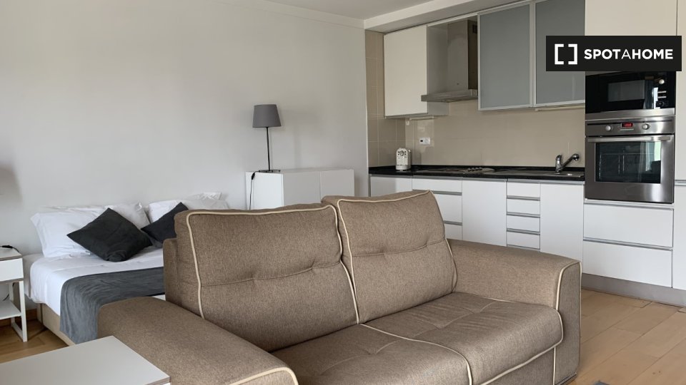 Apartment mono Lisbon, 45m² — photo 4